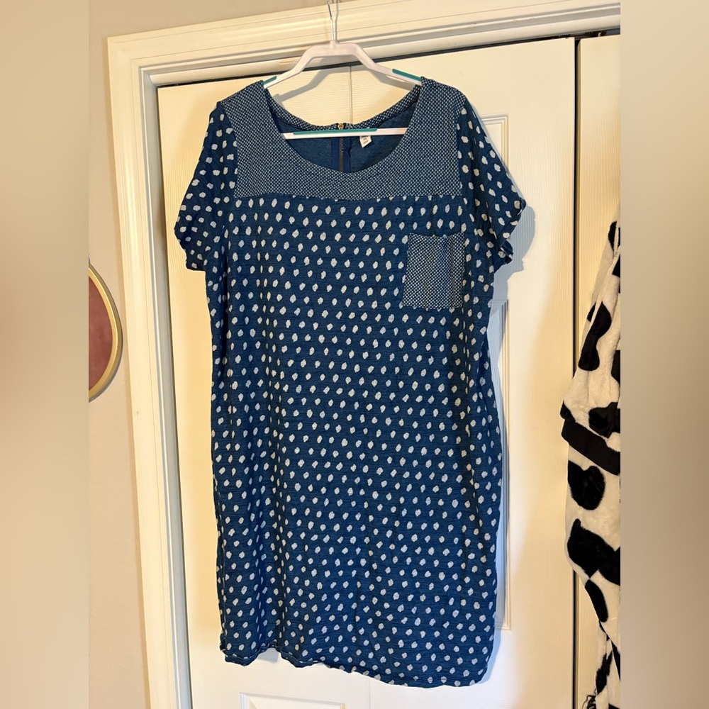 Old Navy Blue Casual polka dot dress